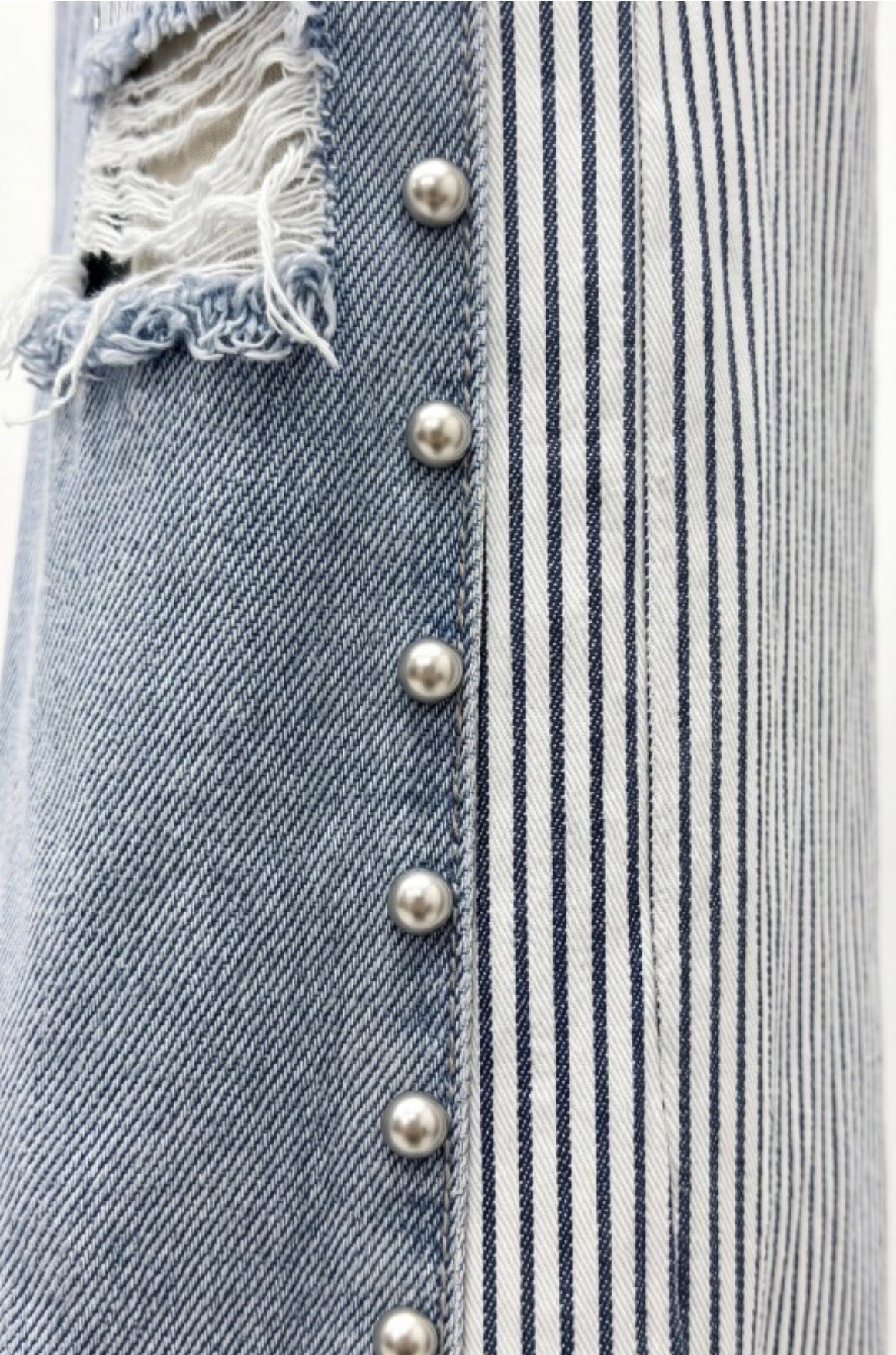 QUEEN PATCHWORK STUDDED JEANS