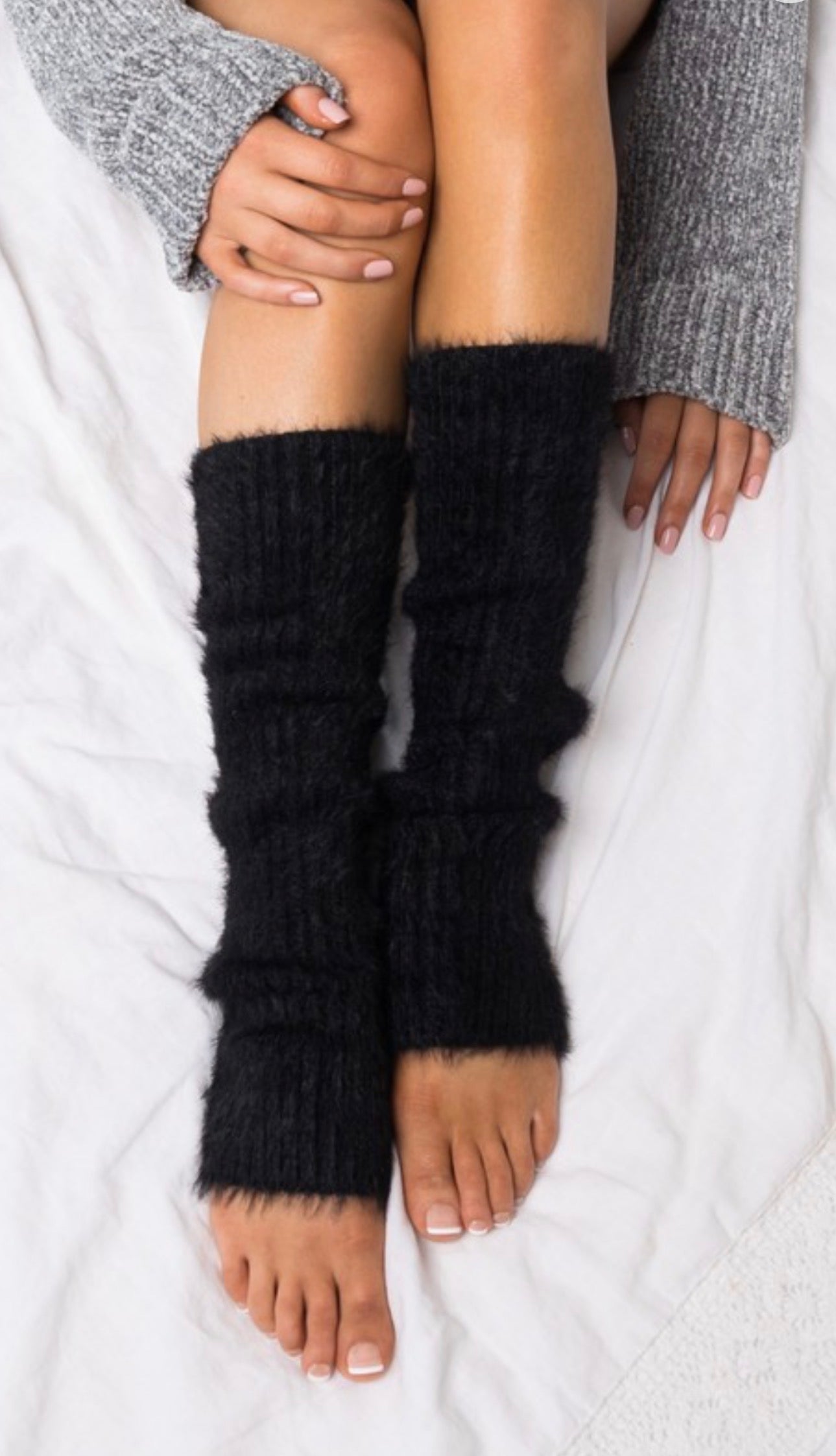 FEFE EYELASH LEG WARMERS