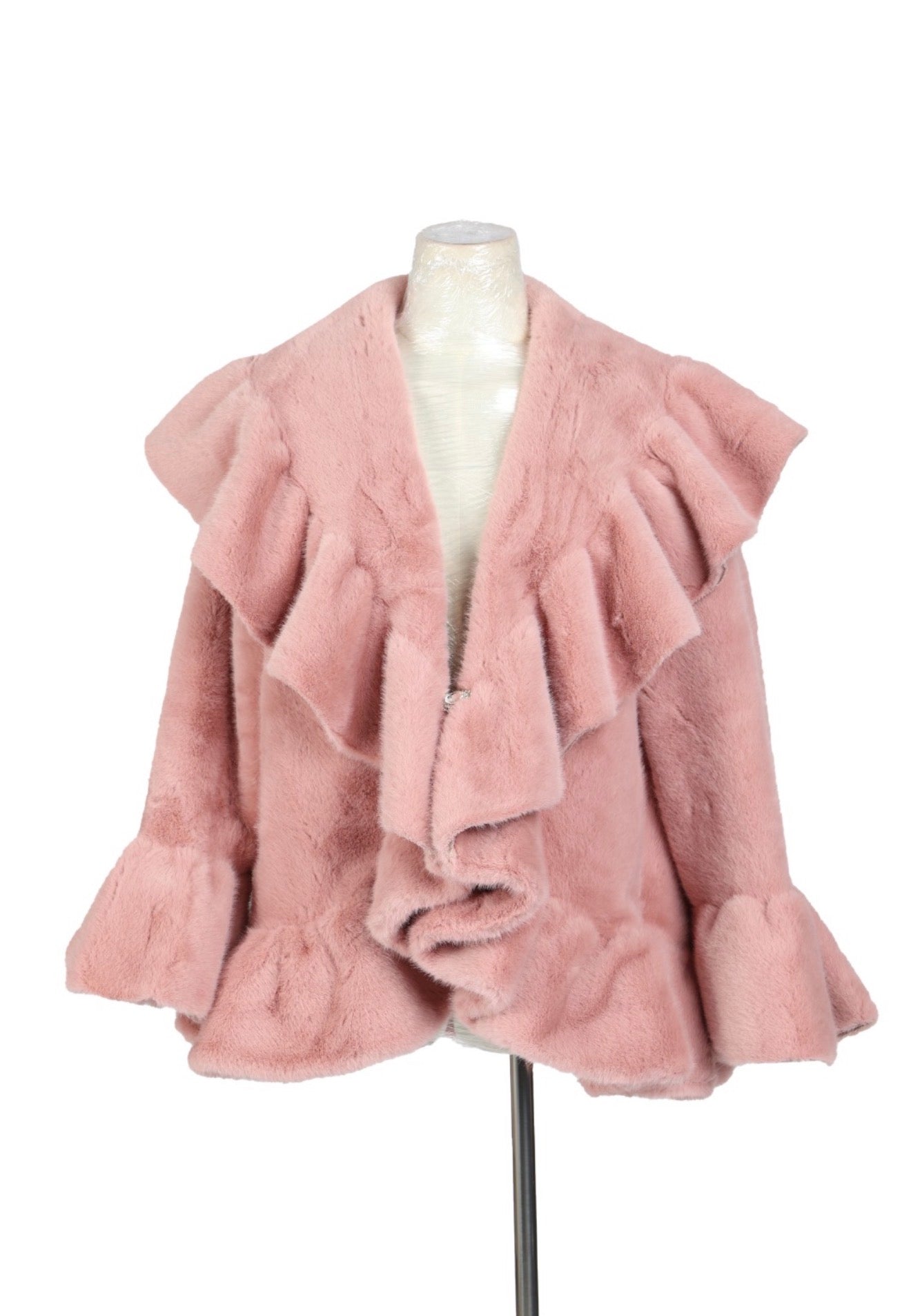 RUFFLE ROYALE